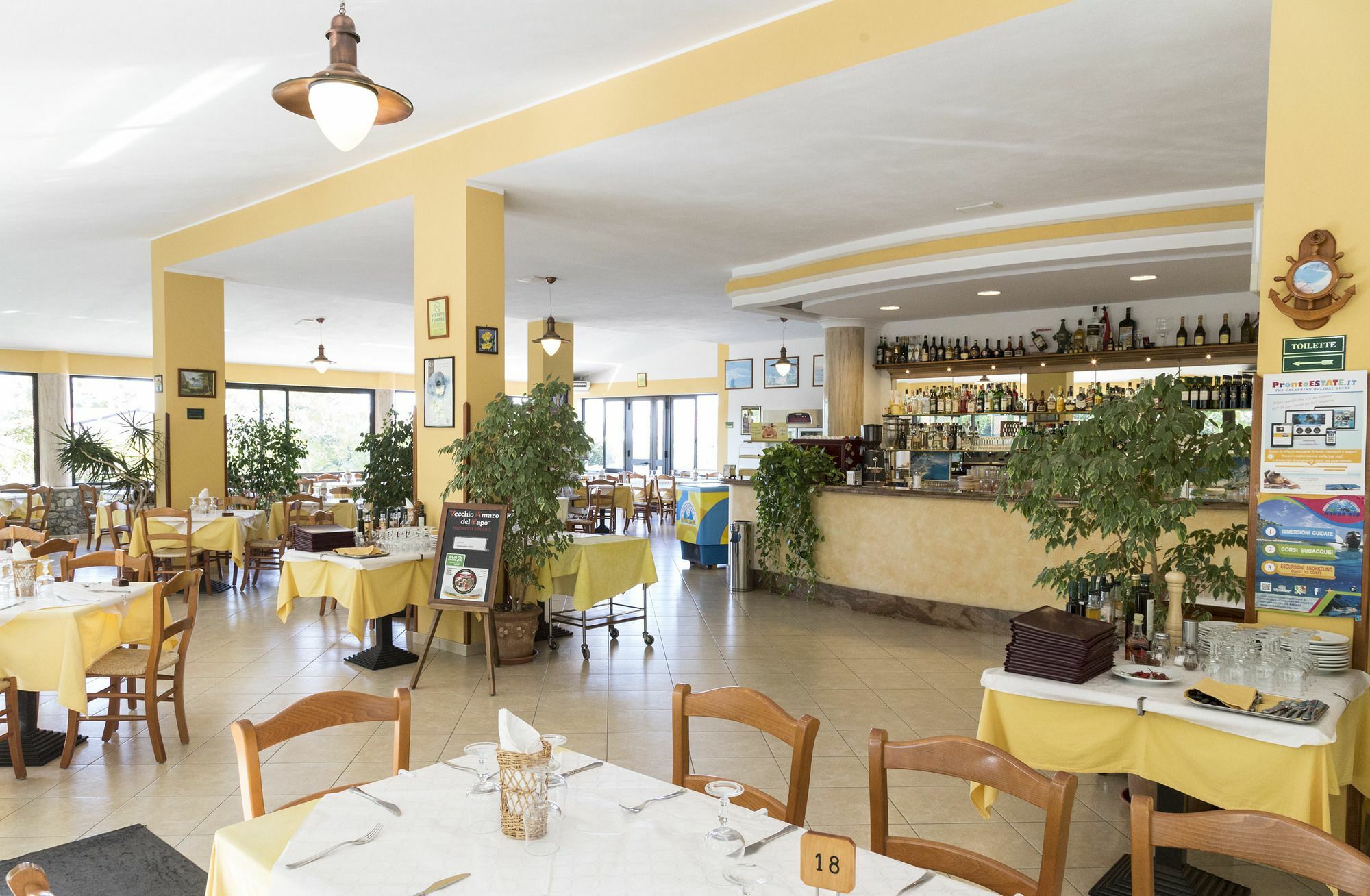Happy Days Capo Vaticano Exterior foto